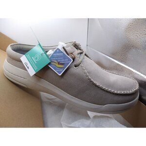 Clarks Mens Gray Canvas Slip-On Loafers With White Rubber Sole  Extreme Comfort